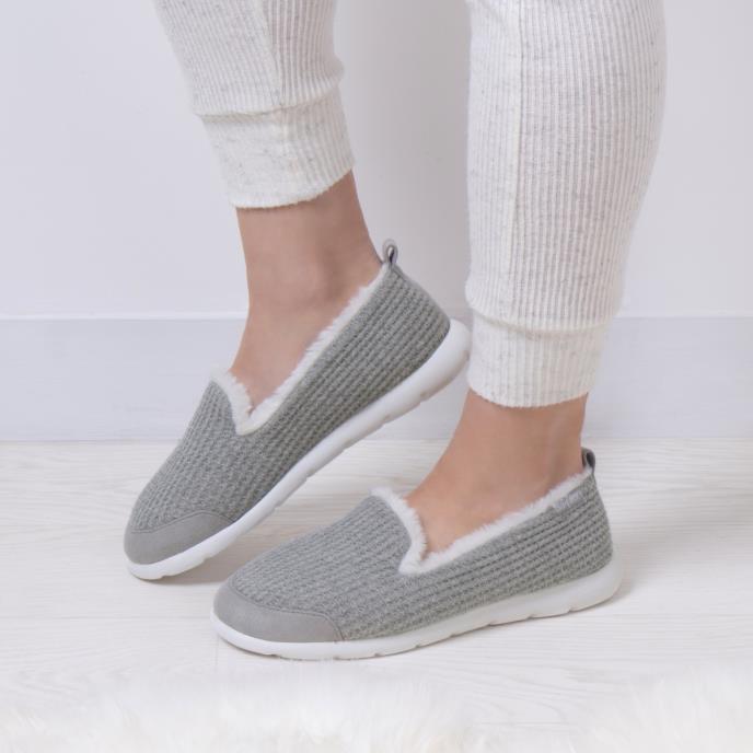 Isotoner Ladies Iso-Flex Waffle Full Back Slipper Grey